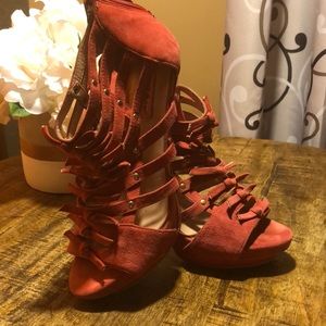 Tinaaa BETSEY JOHNSON High Heel